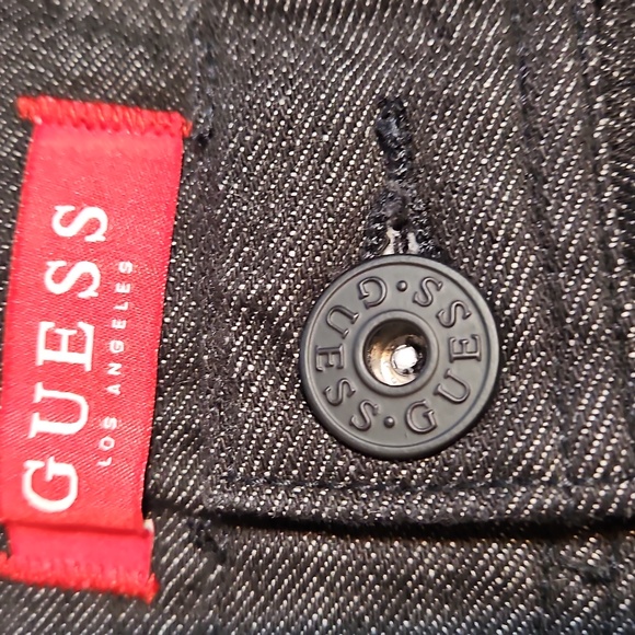 NWOT Guess Relaxed Straight Fit Jeans - Picture 9 of 12